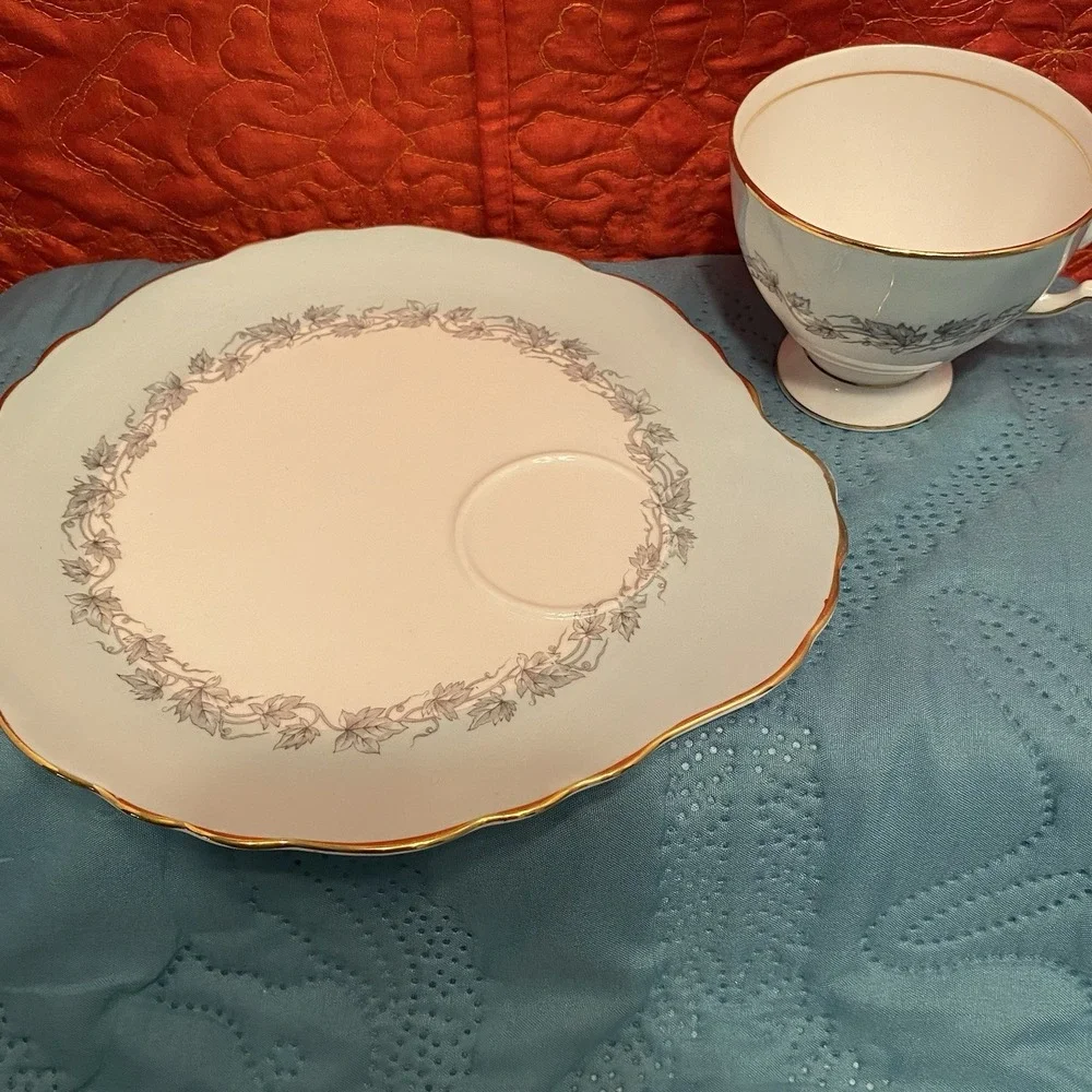 Tuscan Fine‎ English Bone China Tea Cup Lunch/Snack Plate Set  8-Pc Aristocrat